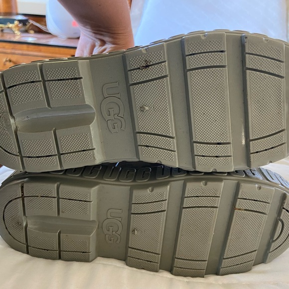 UGG Drizlita Graphic Monogram Rain boots size 5 - Picture 9 of 11